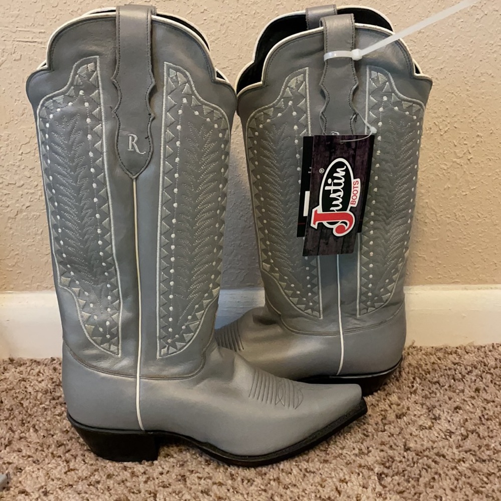 COPY - Jane boot in Sterling. Justin boot brand. *NEVER WORN*